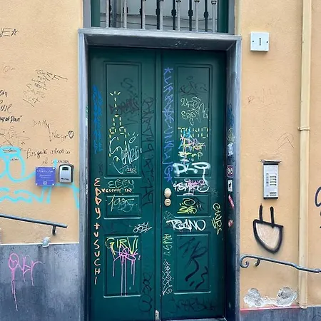 Bilocale Mascherona Lägenhet *
